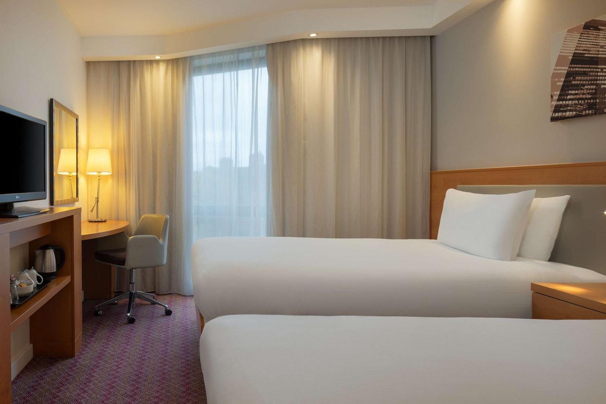 Hampton By Hilton London Waterloo Hotel Ngoại thất bức ảnh